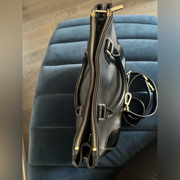 Tory Burch Robinson Double Zip Tote (black saffiano leather) - Picture 3 of 6